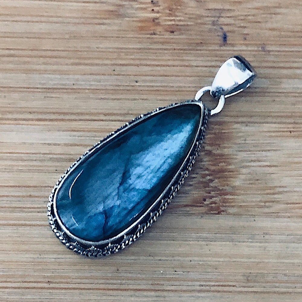 $92 Labradorite Estate Drop Pendant Sterling Silver Marked 925